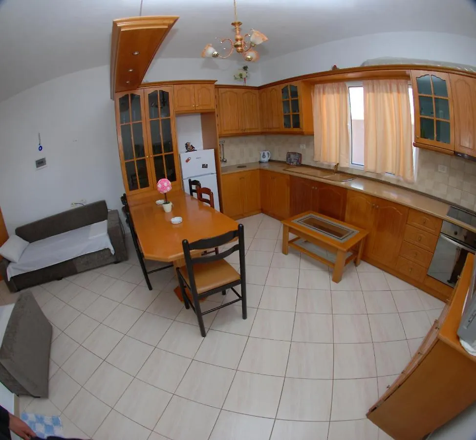 Vila Enea Ksamil Apartment